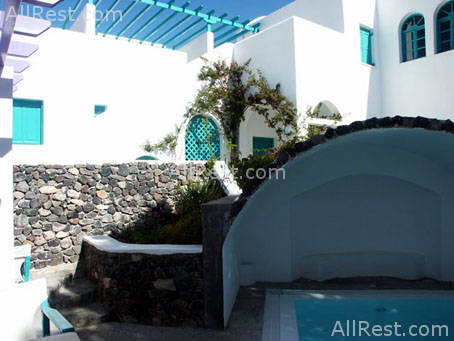 Santorini Kastelli Resort 11